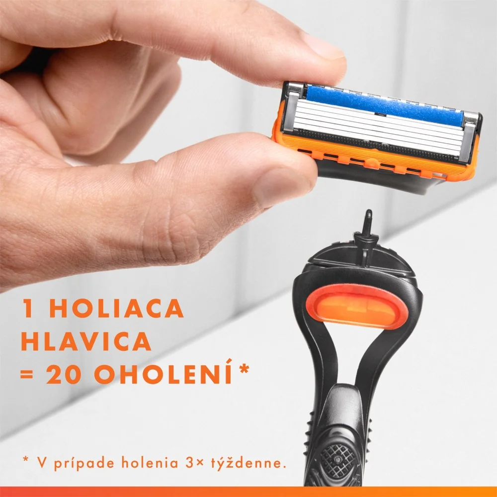 Gillette darčeková sada Fusion5: pánsky holiaci strojček s 5 čepeľami, 1 náhradná hlavica, gél na holenie 1 set