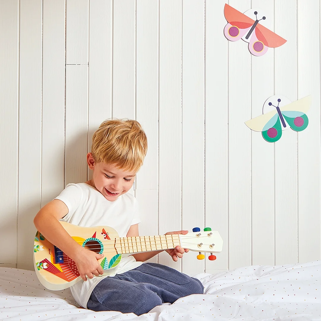 Janod Gioia Drevený hudobný nástroj pre deti Ukulele
