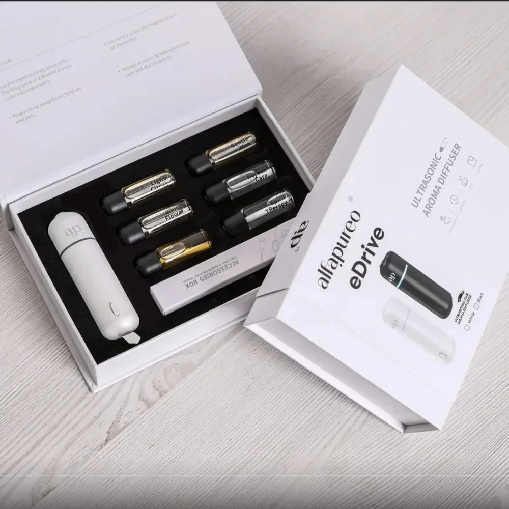AlfaPureo eDrive – inteligentný difuzér do auta + 6ks aroma olejov Objem: 30 ml, Farba: čierna, biela