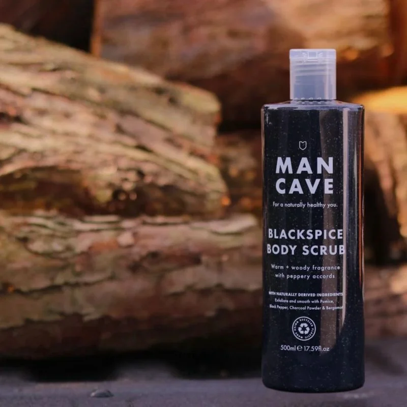 MANCAVE telový peeling ČIERNE KORENIE 500ml