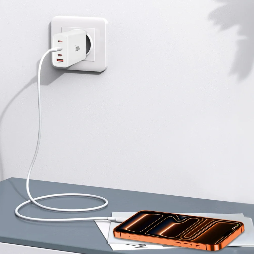 Tech-Protect NC140W GaN sieťová nabíjačka USB / 3x USB-C 140W PD QC, biela iela