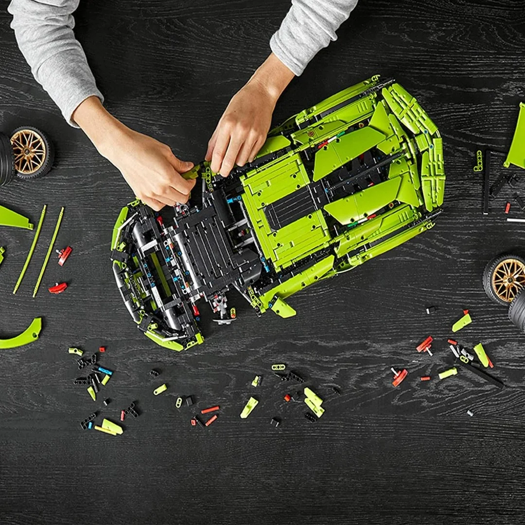 LEGO® Technic™ 42115 Lamborghini Sián FKP 37