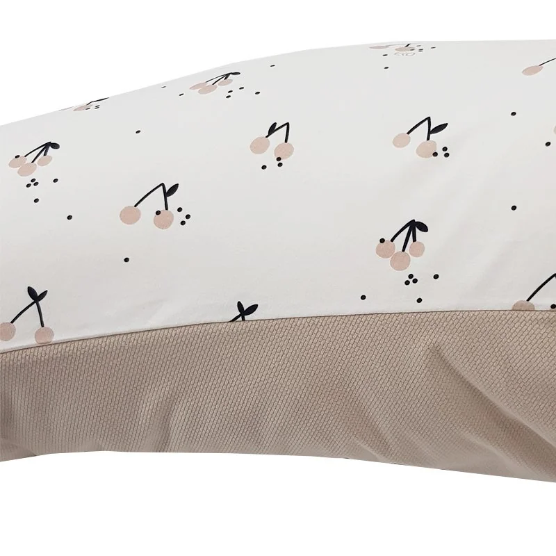 Vankúš na dojčenie velvet Cherry 180cm 