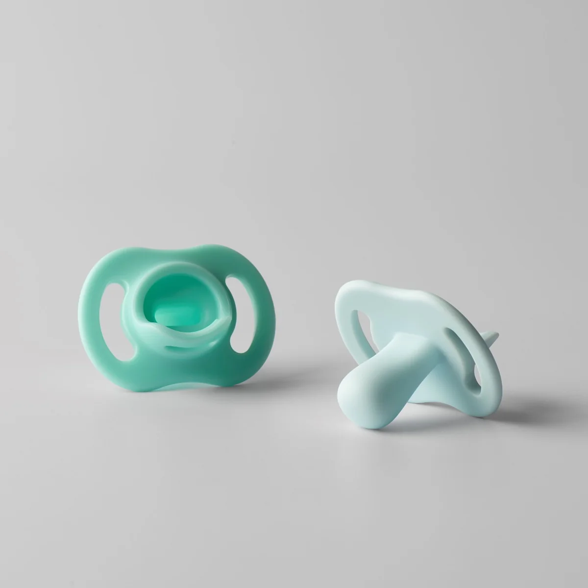 Tommee Tippee Silikónový Cumlík Ultra-light 0-6m 2 ks