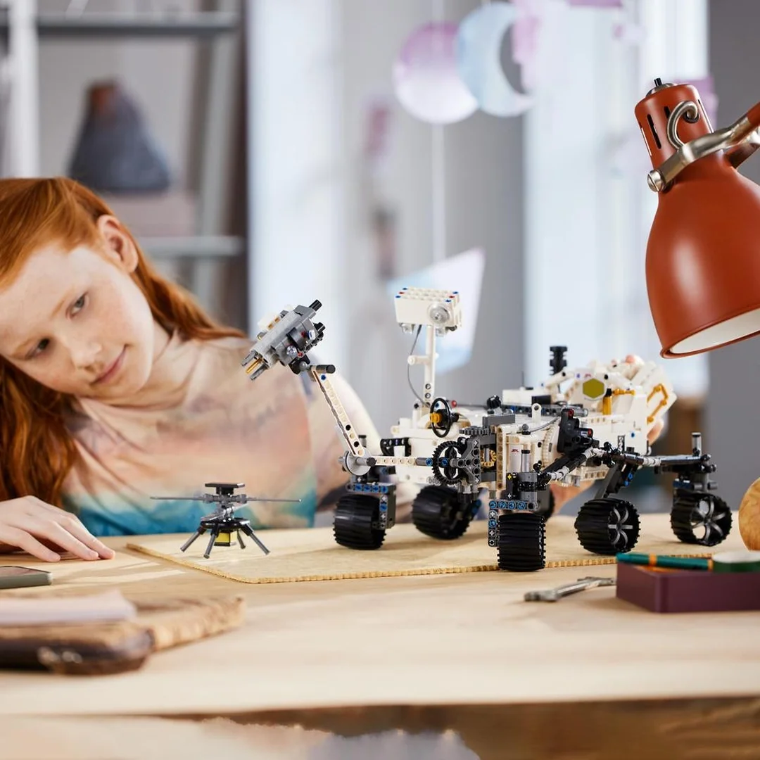 LEGO® Technic™ 42158 NASA Mars Rover Perseverance