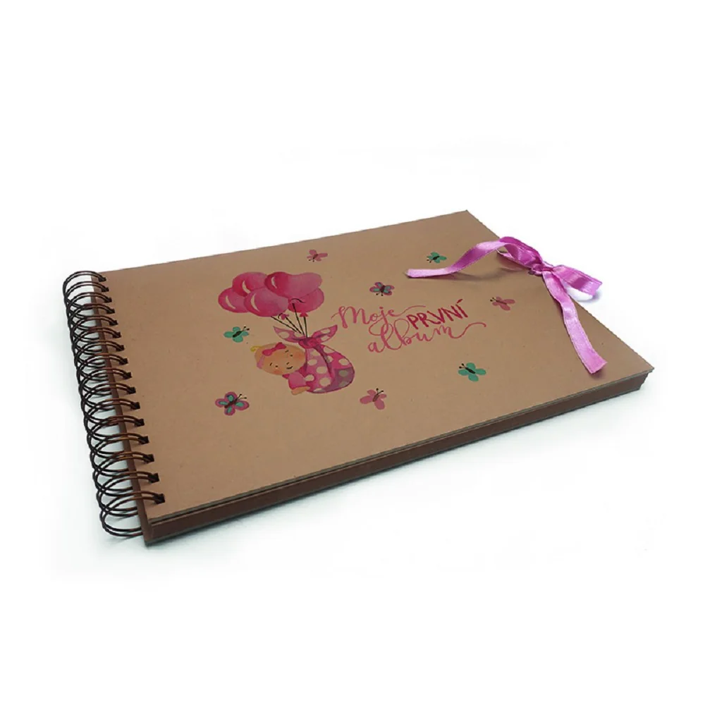 Scrapbook pre dievčatko A4, kraftový papier 30 × 21 cm