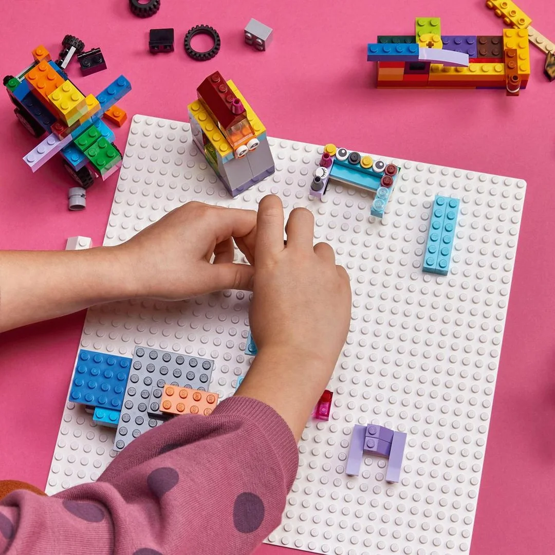 LEGO® Classic 11026 Biela podložka na stavanie