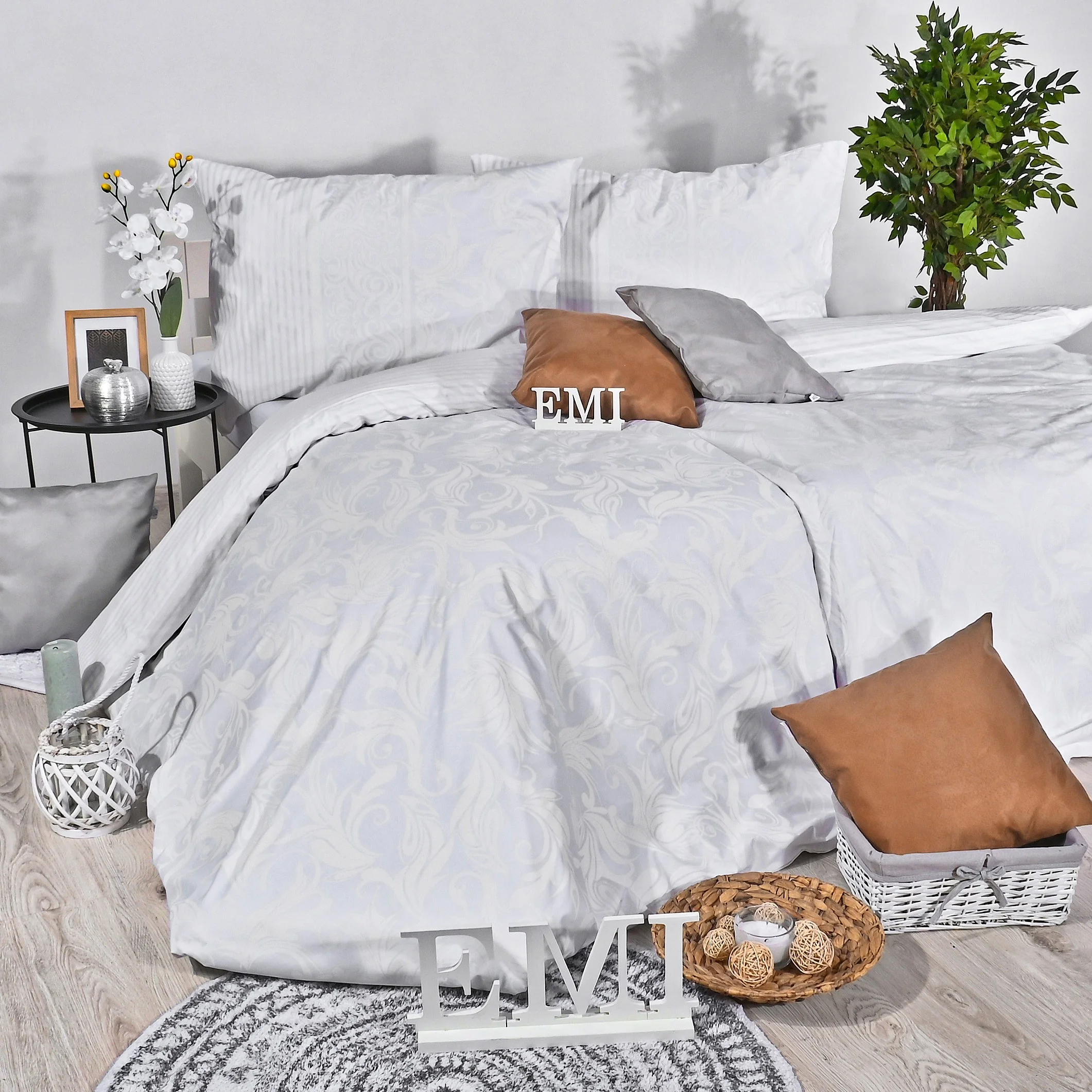 Obliečky bavlnené Royal biele EMI Štandardný set jednolôžko obsahuje 1x 140x200 + 1x 70x90