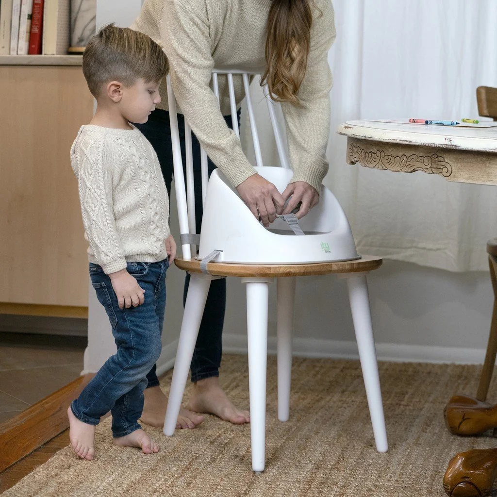 Podsedák na jedálenskú stoličku Ity Simplicity Seat™ Easy Clean Booster Oat do 15 kg
