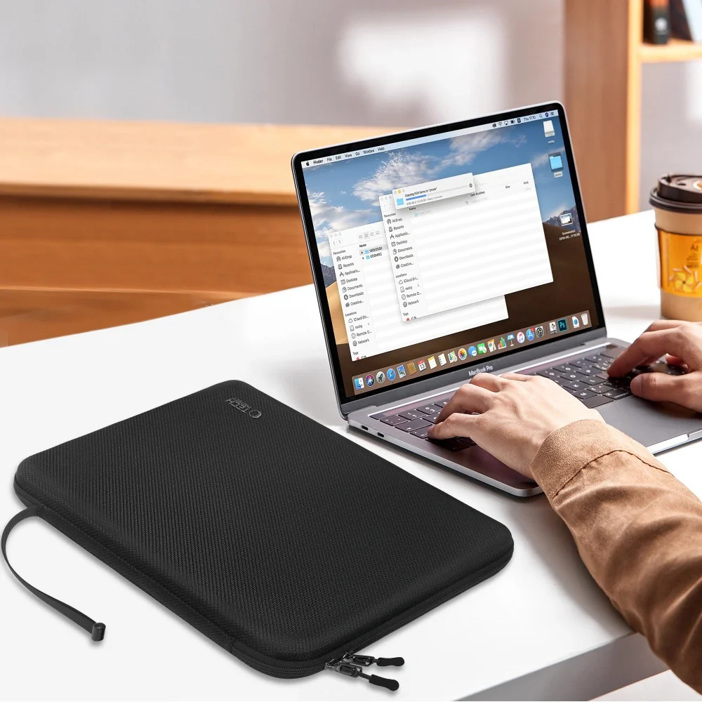Tech-Protect Hard Pouch obal na notebook 15-16'', čierny