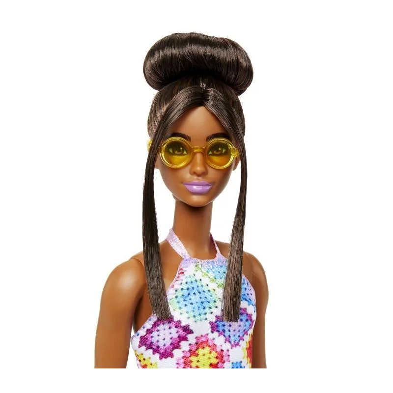 Mattel Barbie bábika v háčkovaných šatách