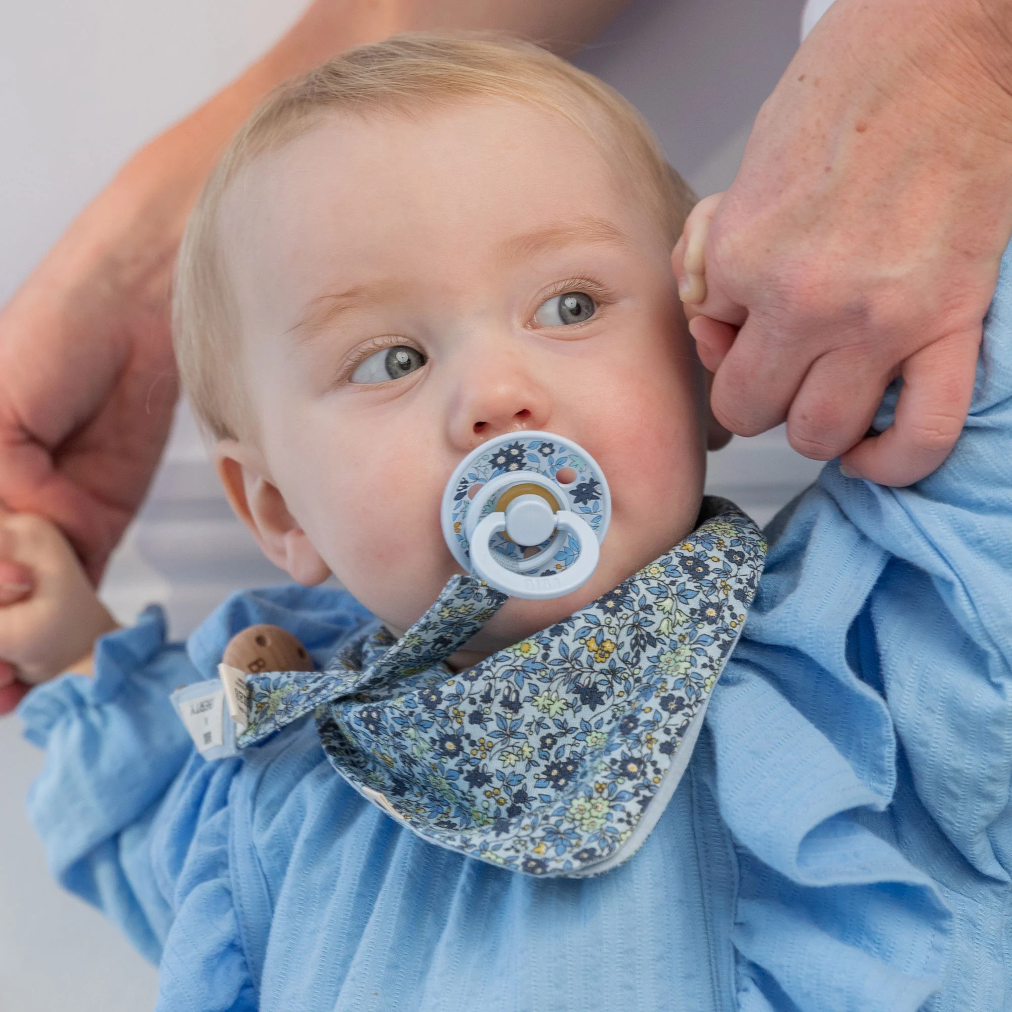 BIBS x LIBERTY slintáčik z BIO bavlny Baby Blue