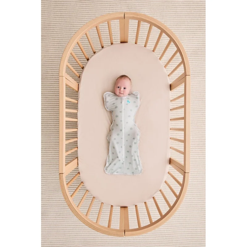 Love To Dream Swaddle UP zavinovačka XS olivová/hviezdy 0,2 TOG Bamboo Lite