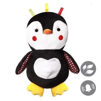 BABYONO Hračka plyšová s hrkálkou C-MORE tučniak Connor 30 x 45 cm 1×1 ks, plyšová hračka pre deti