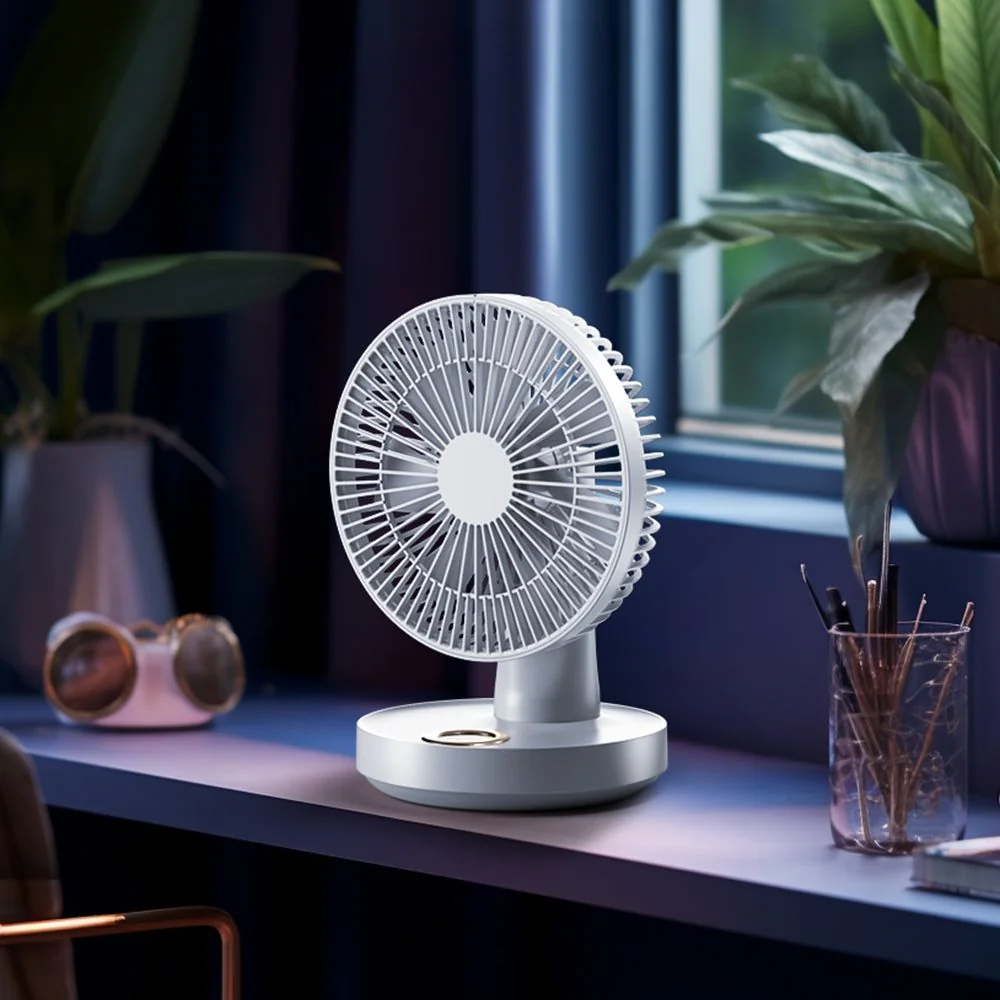 Plochý stolový ventilátor, biely