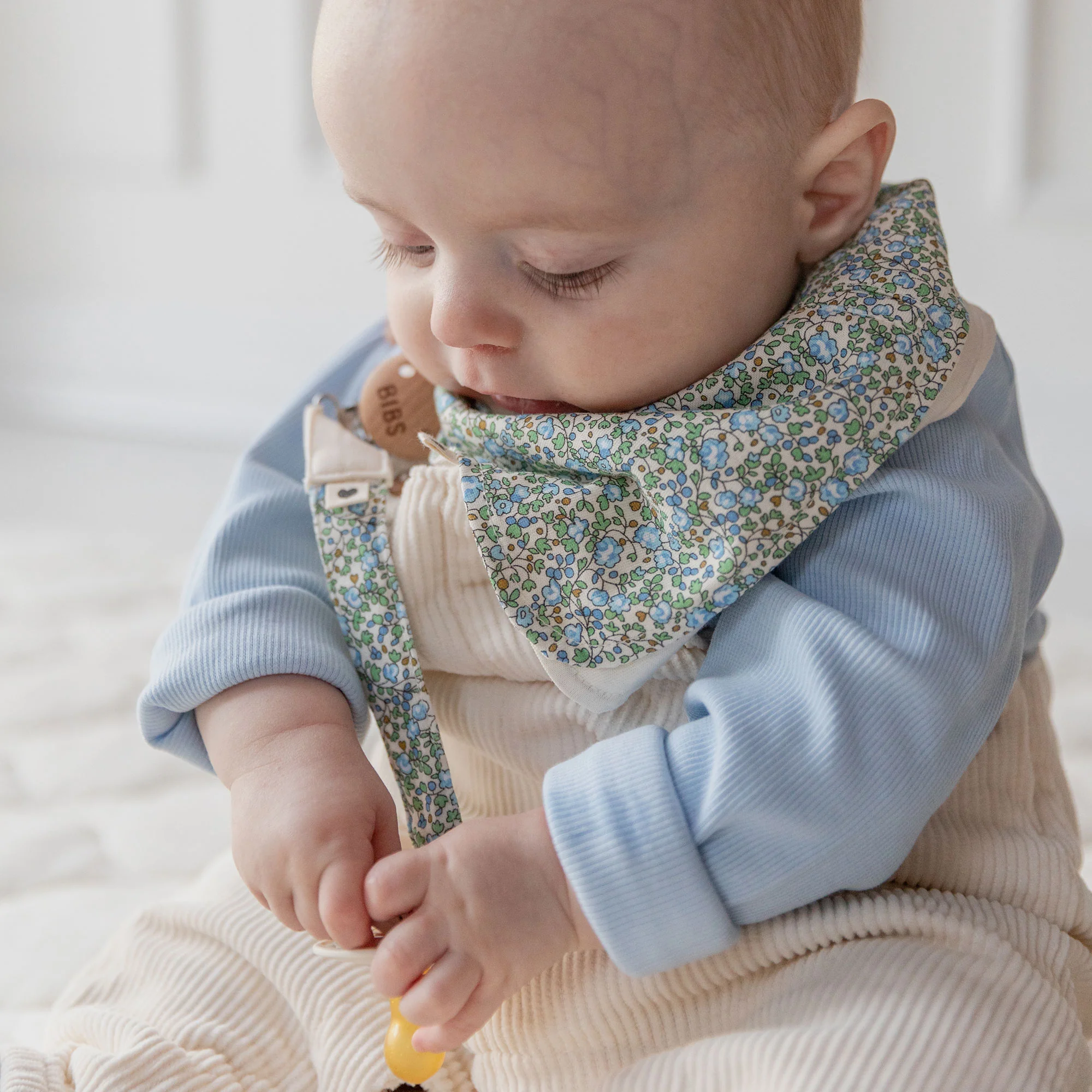 BIBS x LIBERTY klip na cumlík Blush