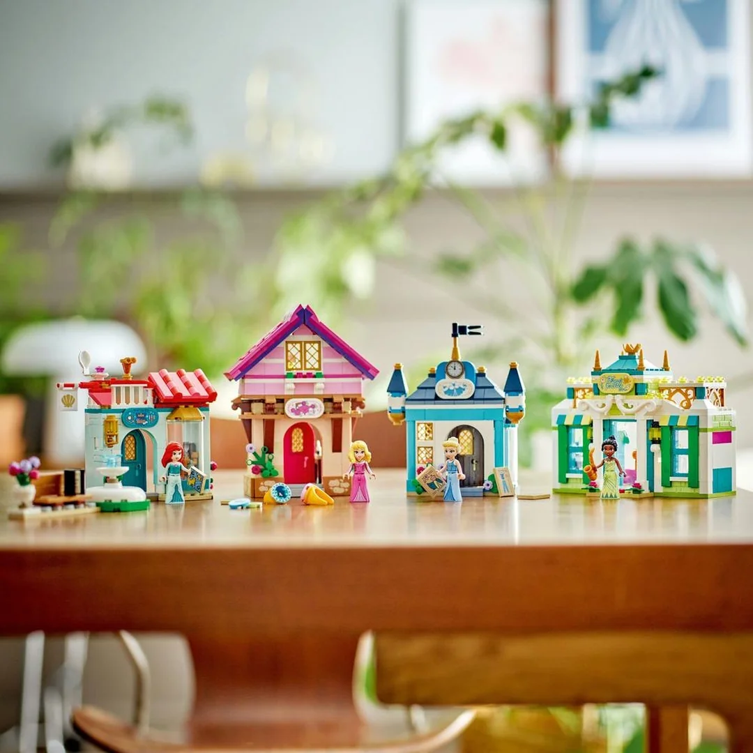 LEGO® Disney™ 43246 Disney princezná a jej dobrodružstvo na trhu