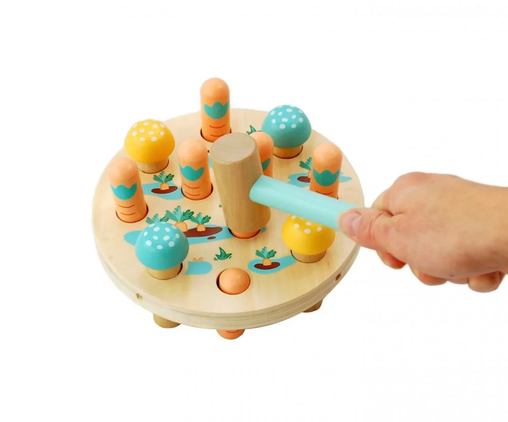 Adam Toys Drevená zatĺkačka - mrkvovej pole