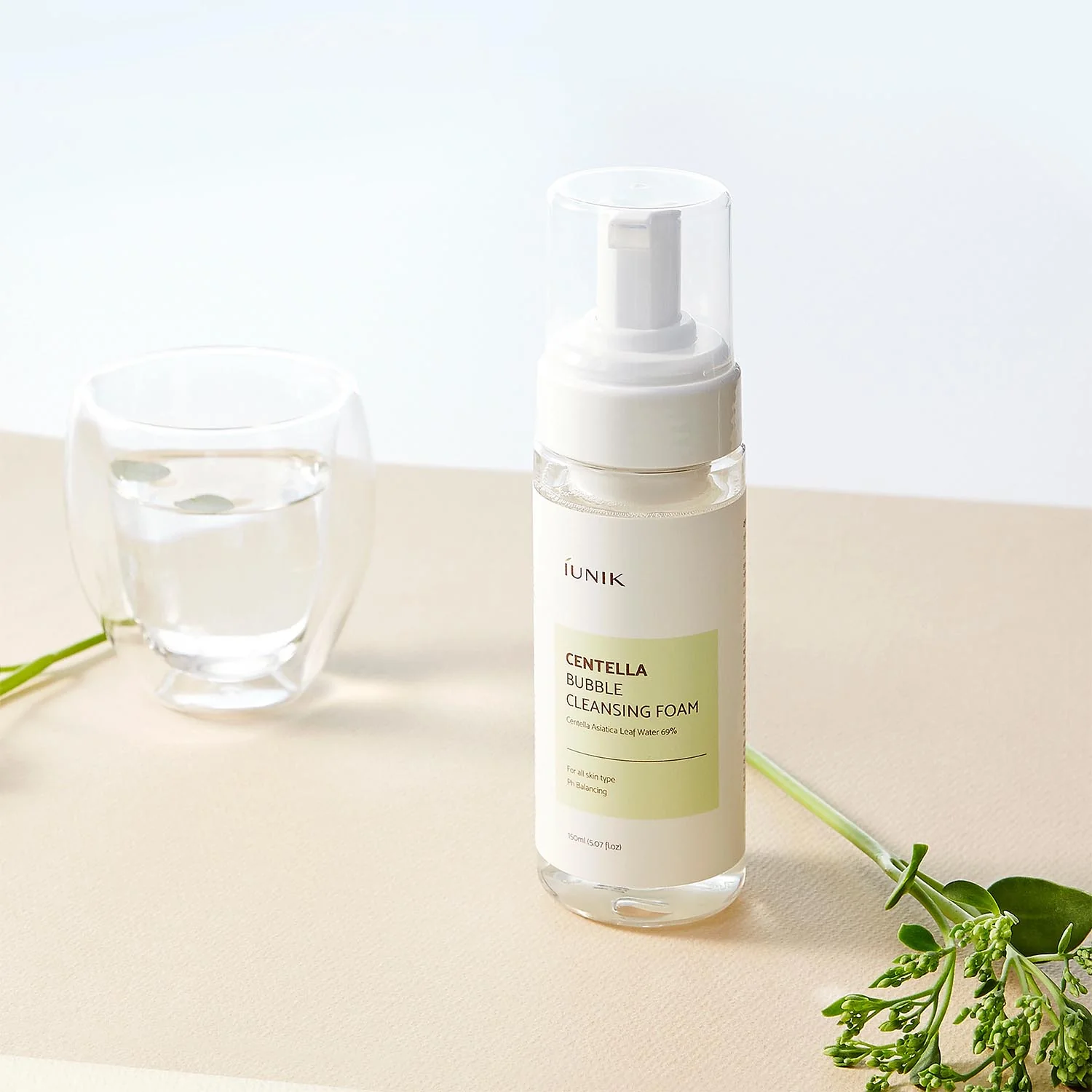 iUNIK Centella Bubble Cleansing Foam jemná čistiaca pena pre citlivú pleť 150 ml