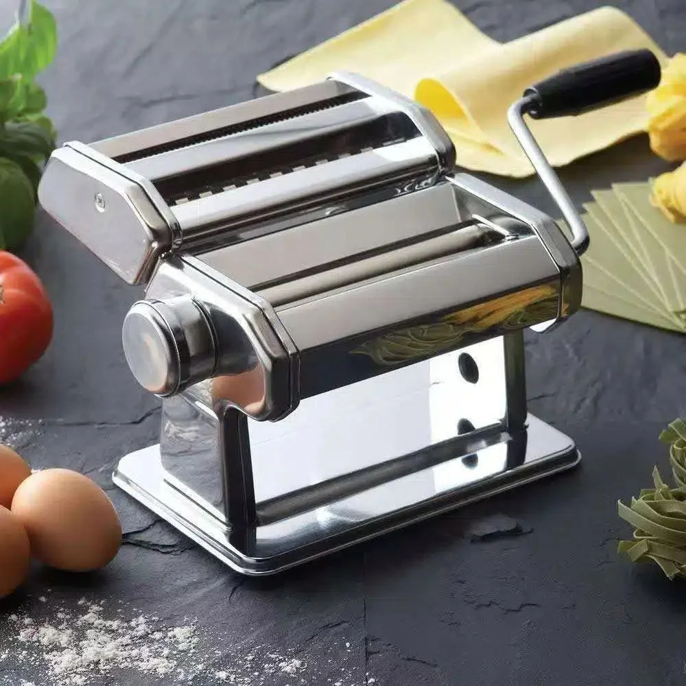 MG Pasta Machine strojček na cestoviny, strieborný
