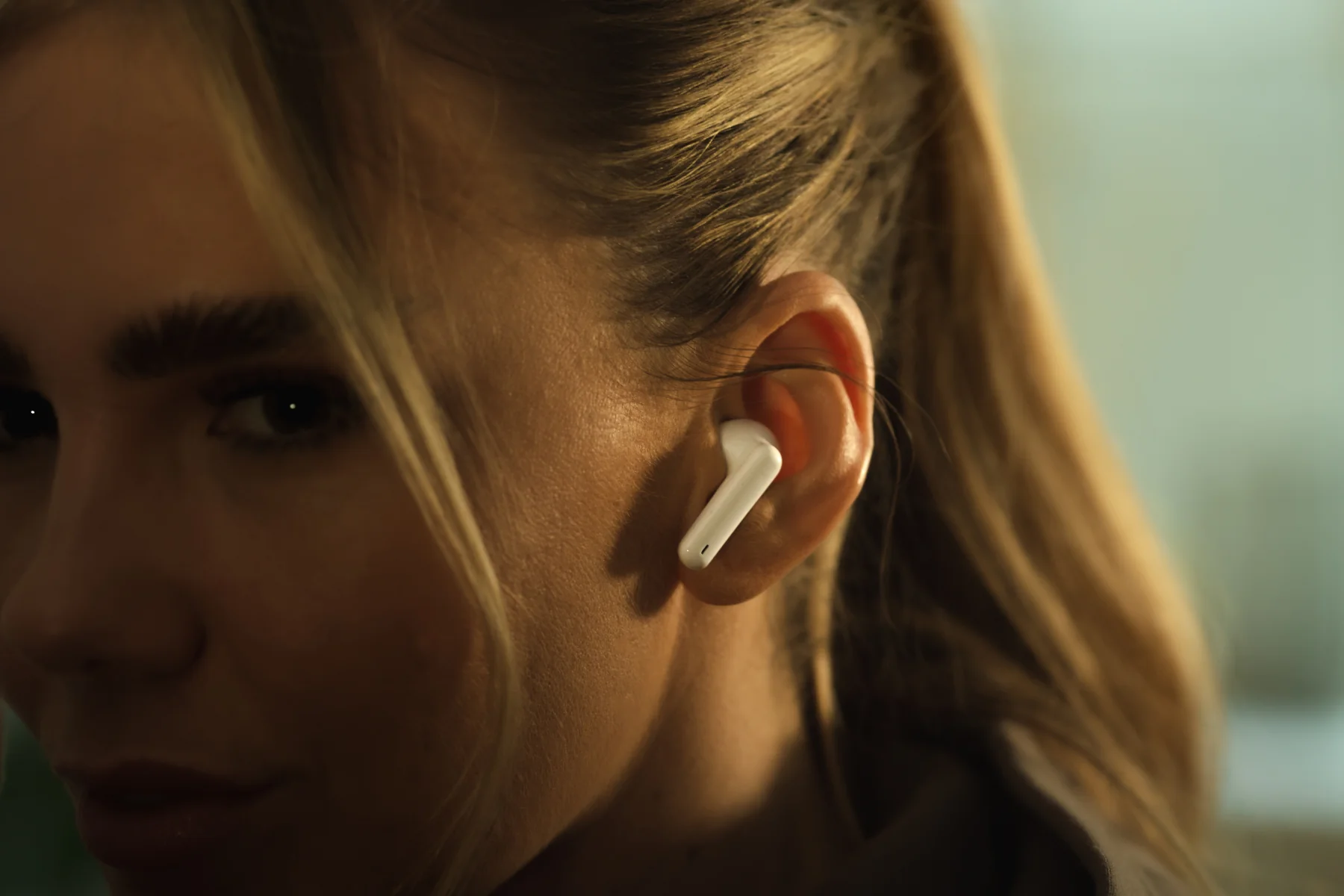 BOOMPODS SKIM bezdrôtové slúchadlá biele