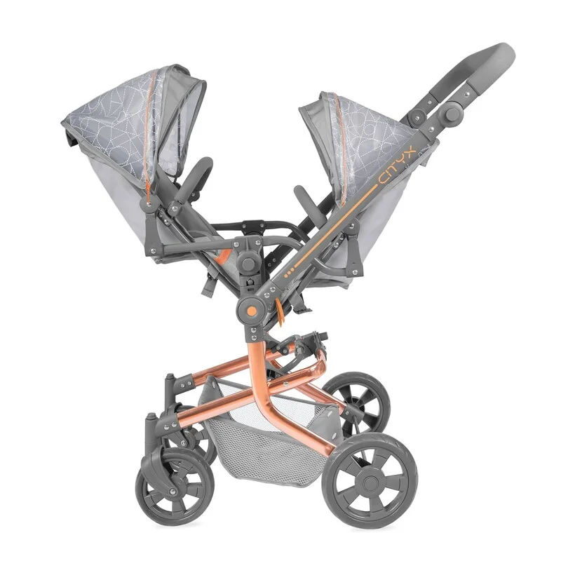 DECUEVAS TOYS - 90877 Skladací kočík pre dvojčatá bábiky s batôžkom CITY X - 91 cm
