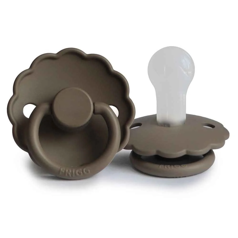 FRIGG Daisy silikónový cumlík Portobello 0-6m 1 ks 1×1 ks, silikónový cumlík