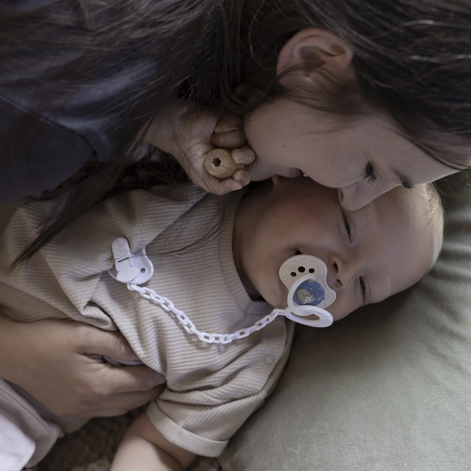 LOVI Dynamický utišujúci cumlík 6-18m Night&Day boy 1×2 ks, utišujúci cumlík