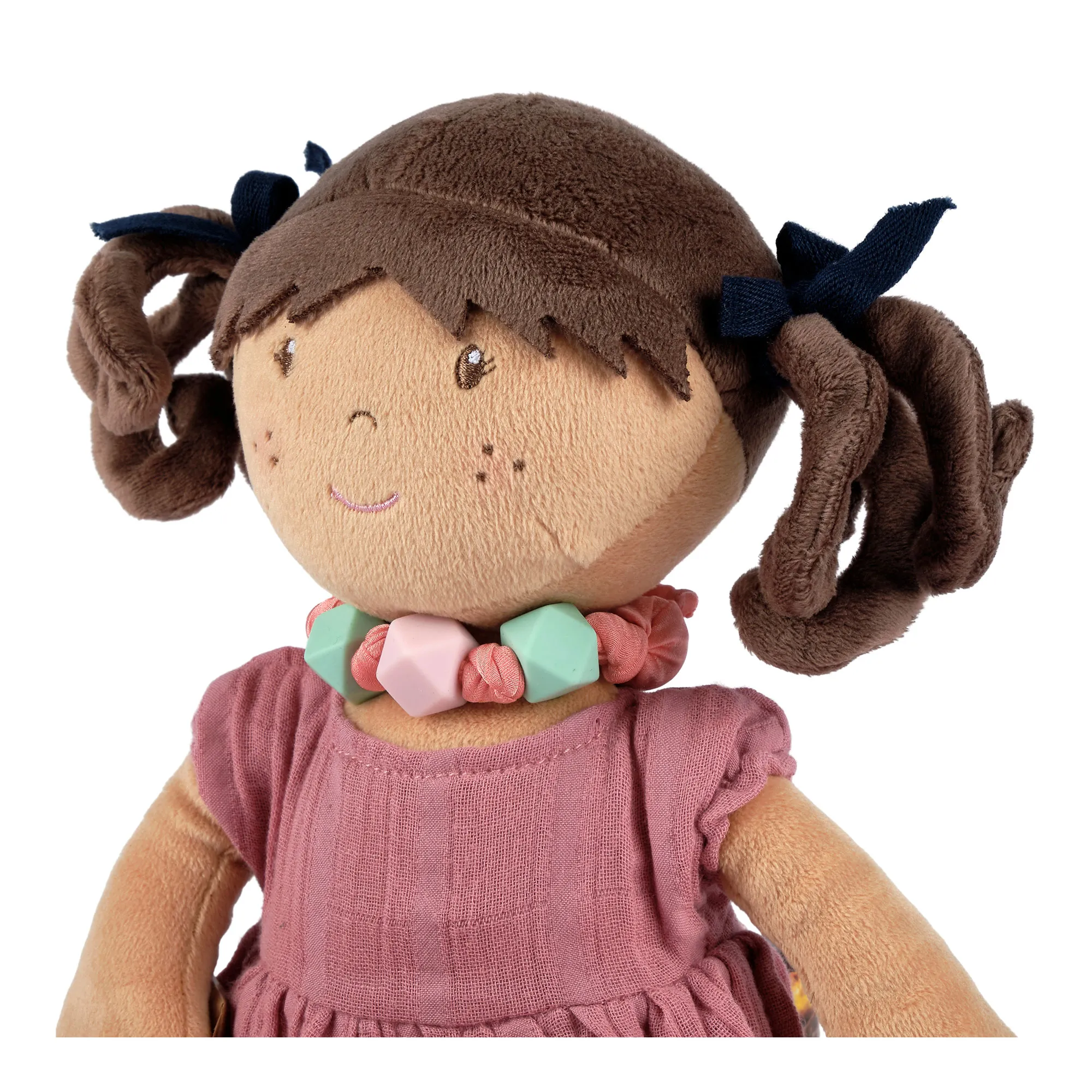 Bonikka látková bábika s náramkom - Mandy v mušelínových šatách 1×1 ks, látková bábika