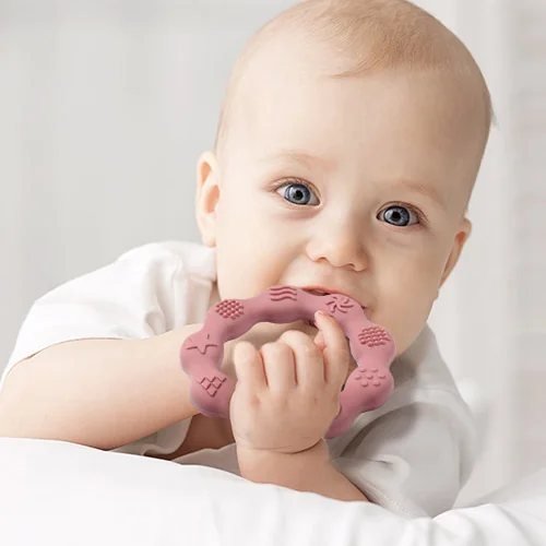 BABYONO Hryzačka silikónová Krúžok ružový 1×1 ks