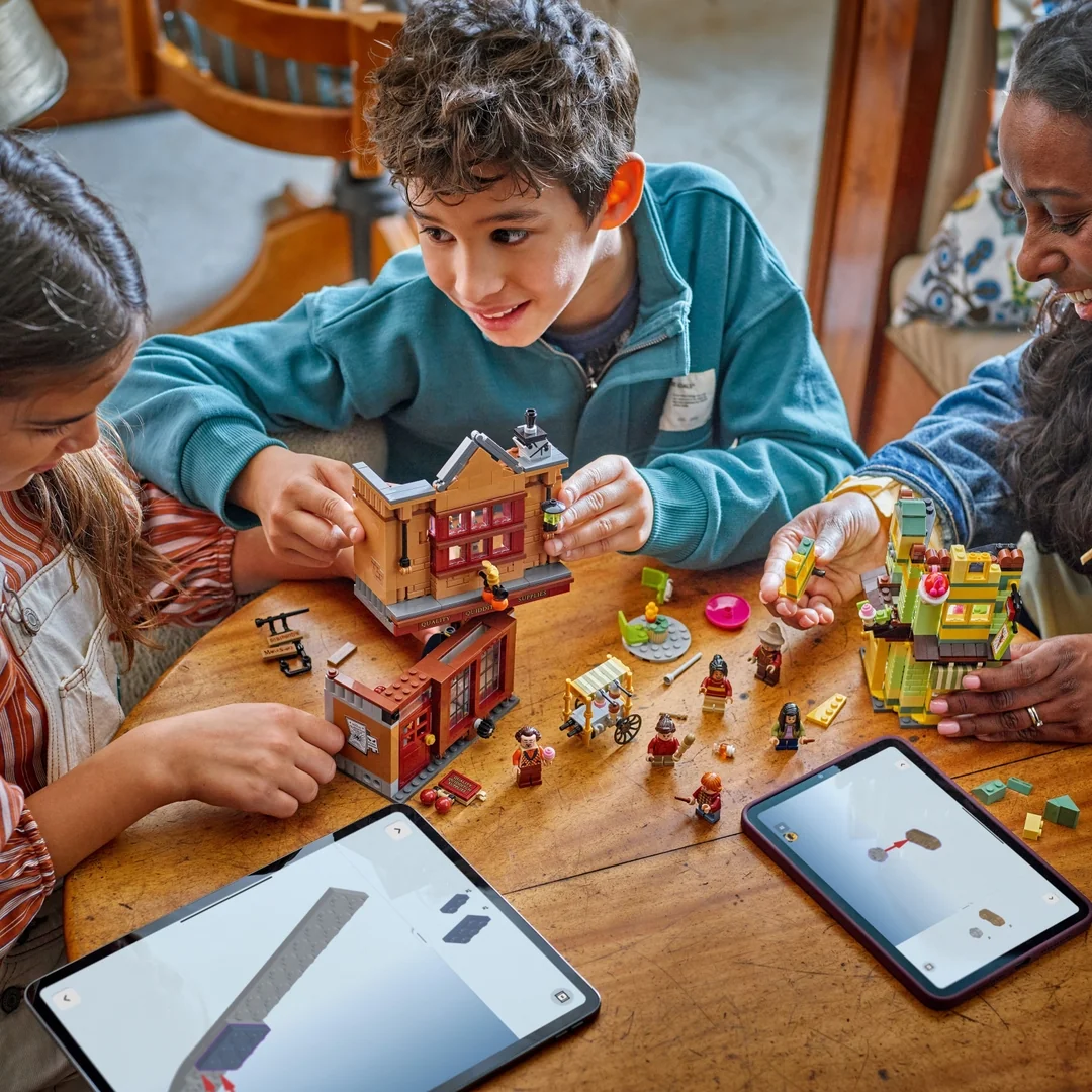 LEGO® Harry Potter™ 76452 Kvalitné metlobalové potreby a zmrzlináreň