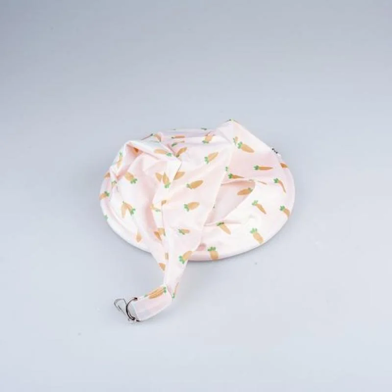DUVO+ Závesná plyšová hojdačka pre drobné hlodavce 22,5x22,5x22,5cm s mrkvovým motívom