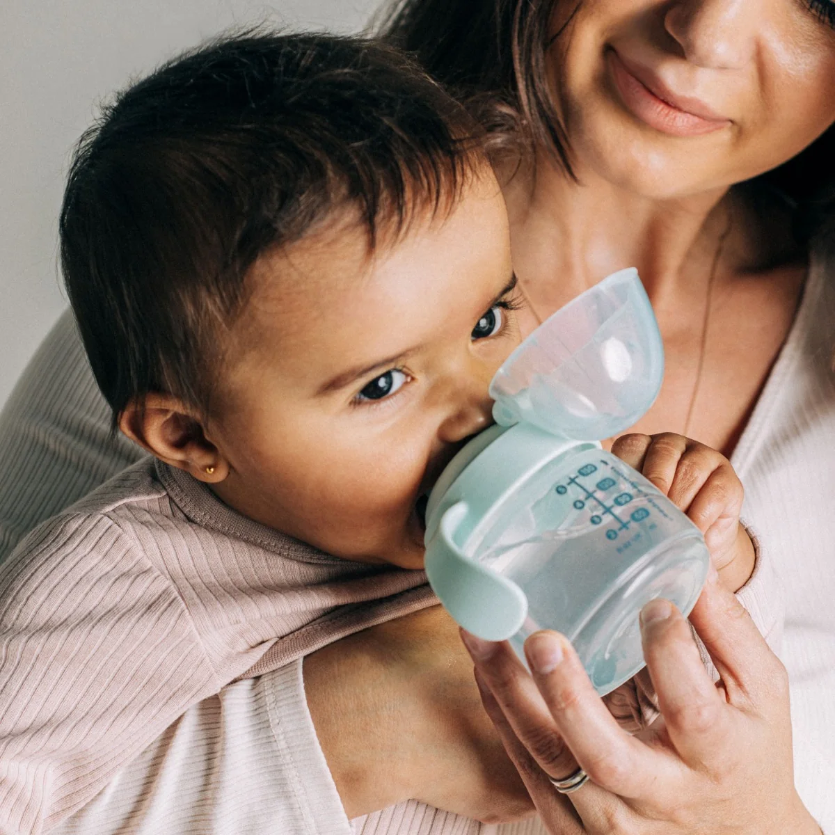 Tommee Tippee hrnček Transition 4m + 150ml - viac farebných variant 1×1 ks, hrnček