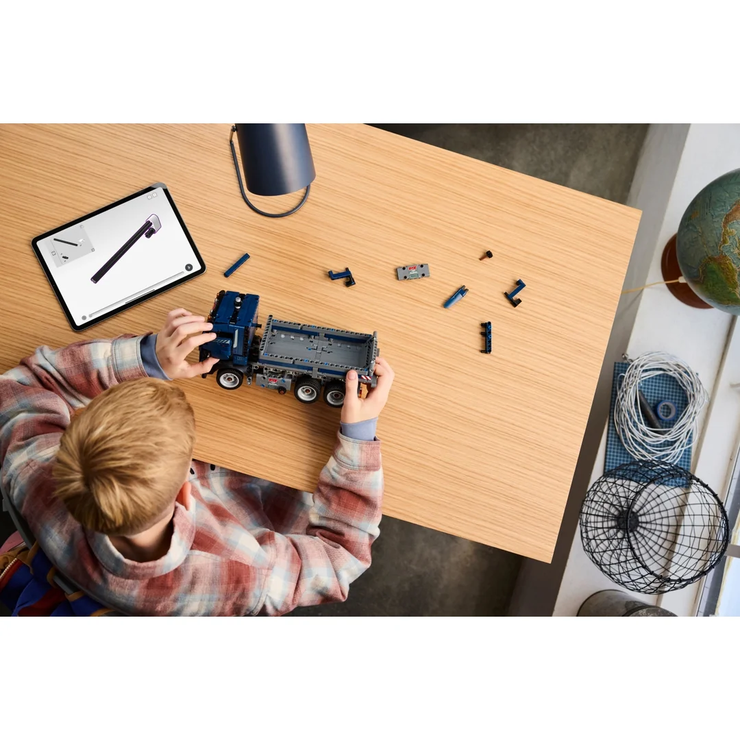 LEGO® Technic™ 42203 Vyklápací nákladiak