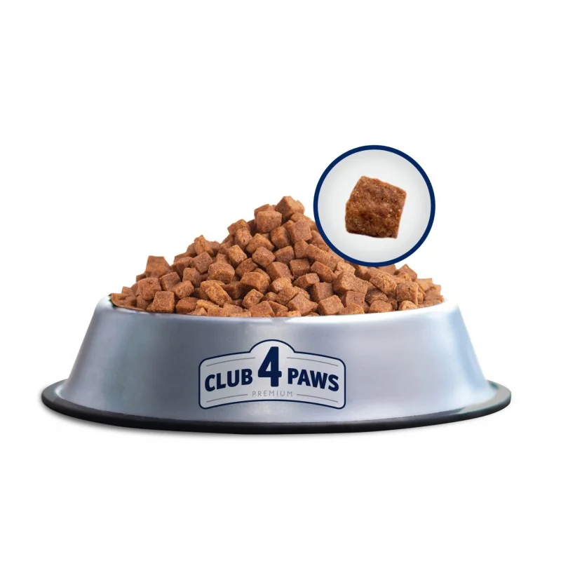 CLUB 4 PAWS Premium pre dospelých psov malých plemien 900 g (1032)