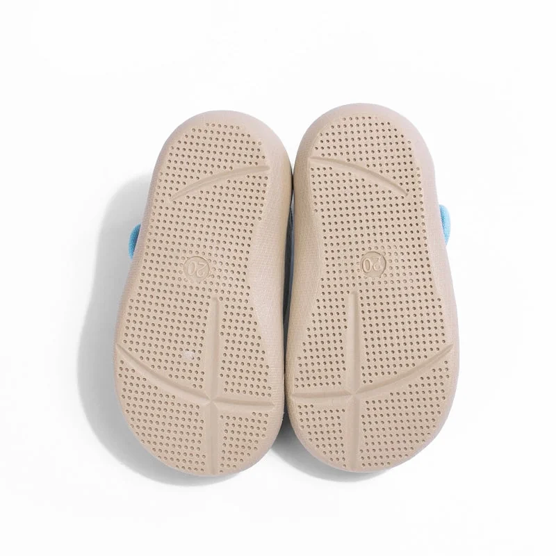 Milash prezuvky FUN shoes - OBLAK Farba: modré, Veľkosť: 33 (VD: 21.7 cm)