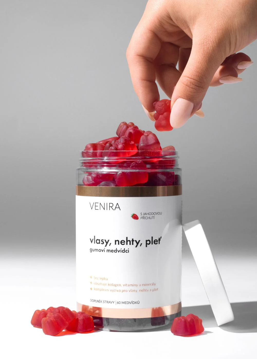 VENIRA Gumové medvedíky pre vlasy, nechty a pleť jahoda 1×60 ks, doplnok výživy