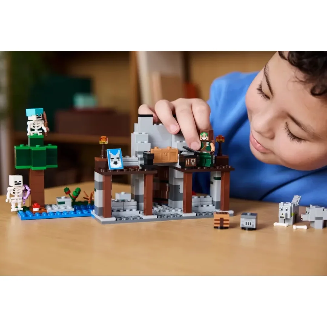 LEGO® Minecraft® 21261 Vlčia pevnosť