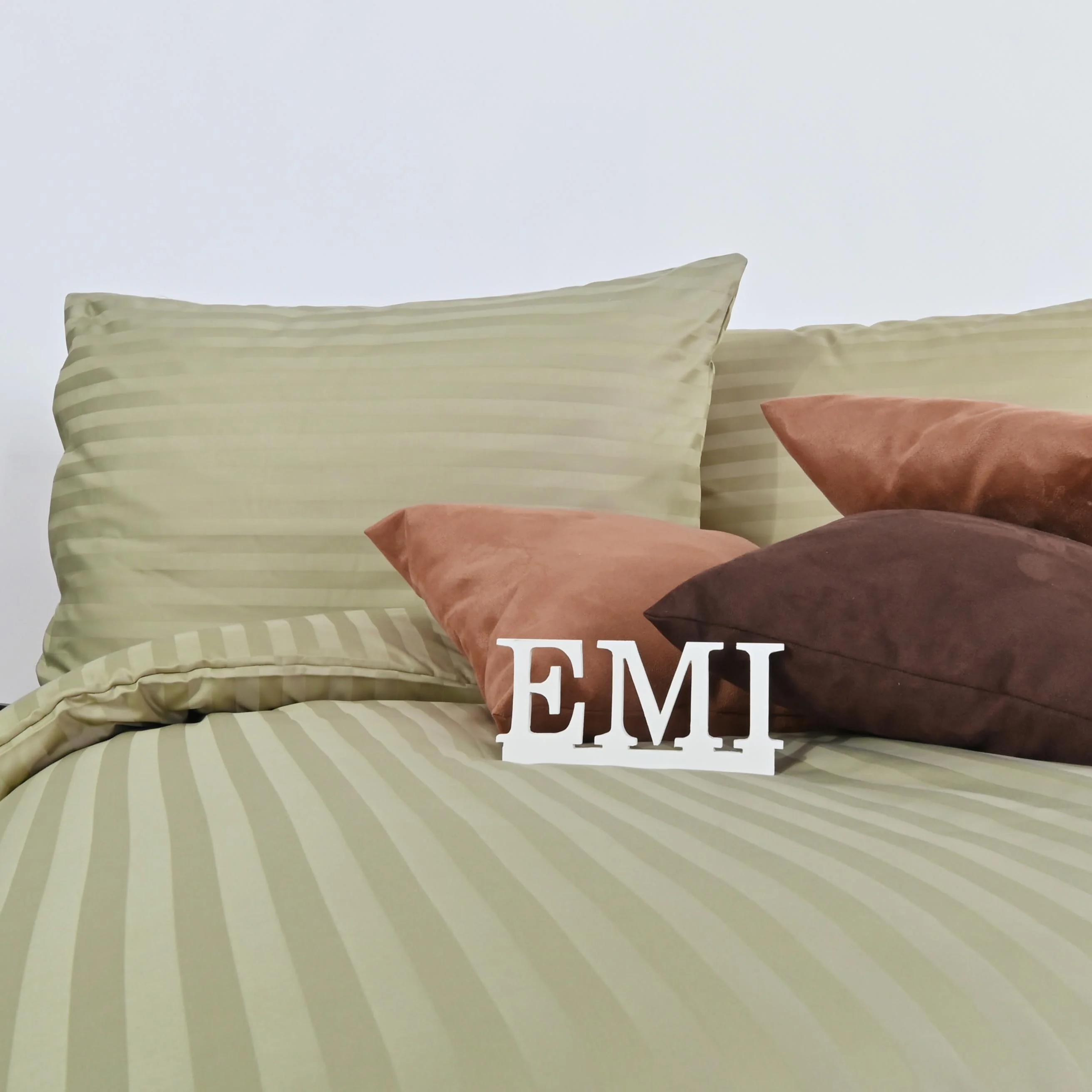 EMI Obliečky damaškové hnedo-olivové 1×1 set, posteľné obliečky