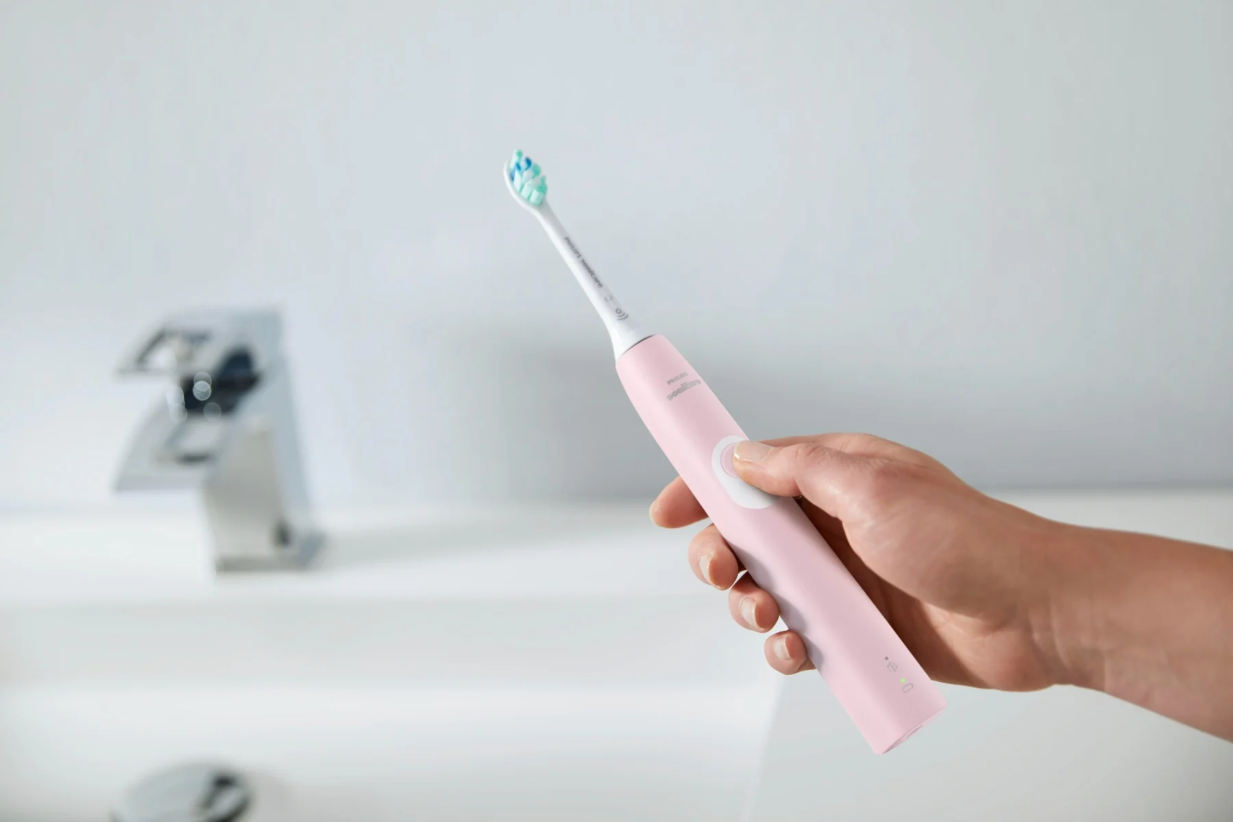Philips Sonicare 4300 HX6806/04 ružová 1×1 ks, elektrická zubná kefka