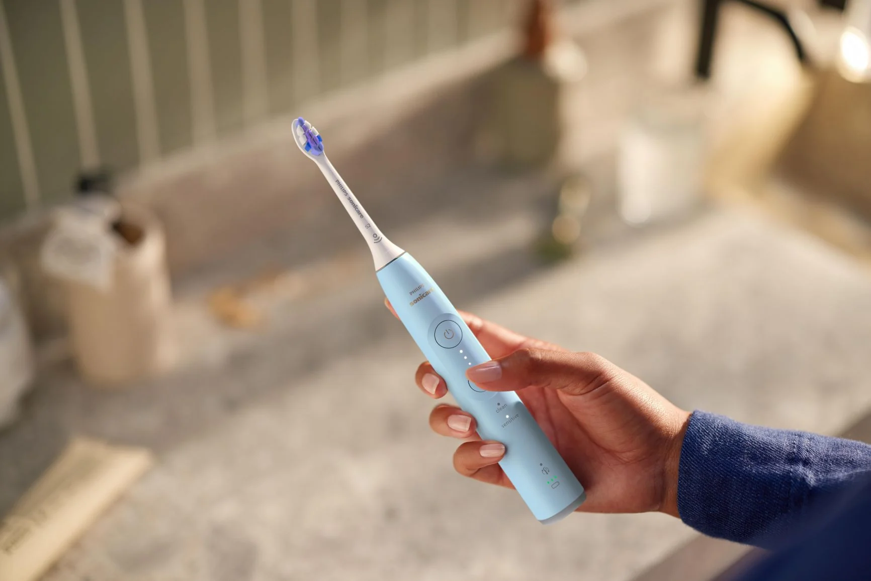 Philips Sonicare 6100 
HX7406/01 1×1 ks, sonická elektrická zubná kefka