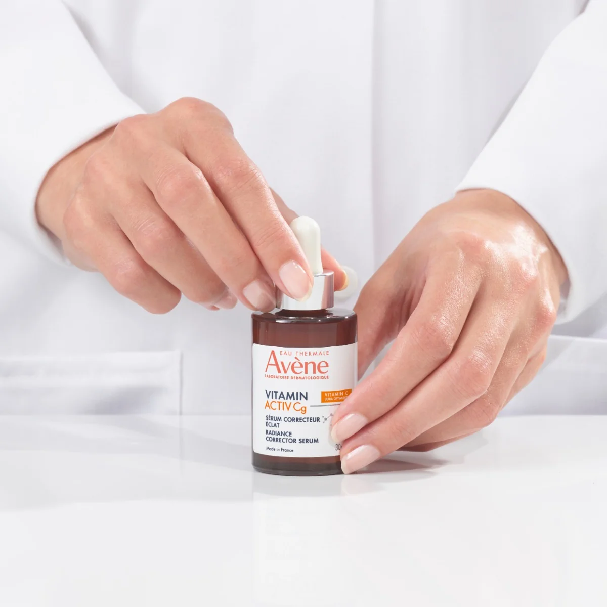 Avène Vitamin Activ Cg Korekčné rozjasňujúce sérum 30 ml