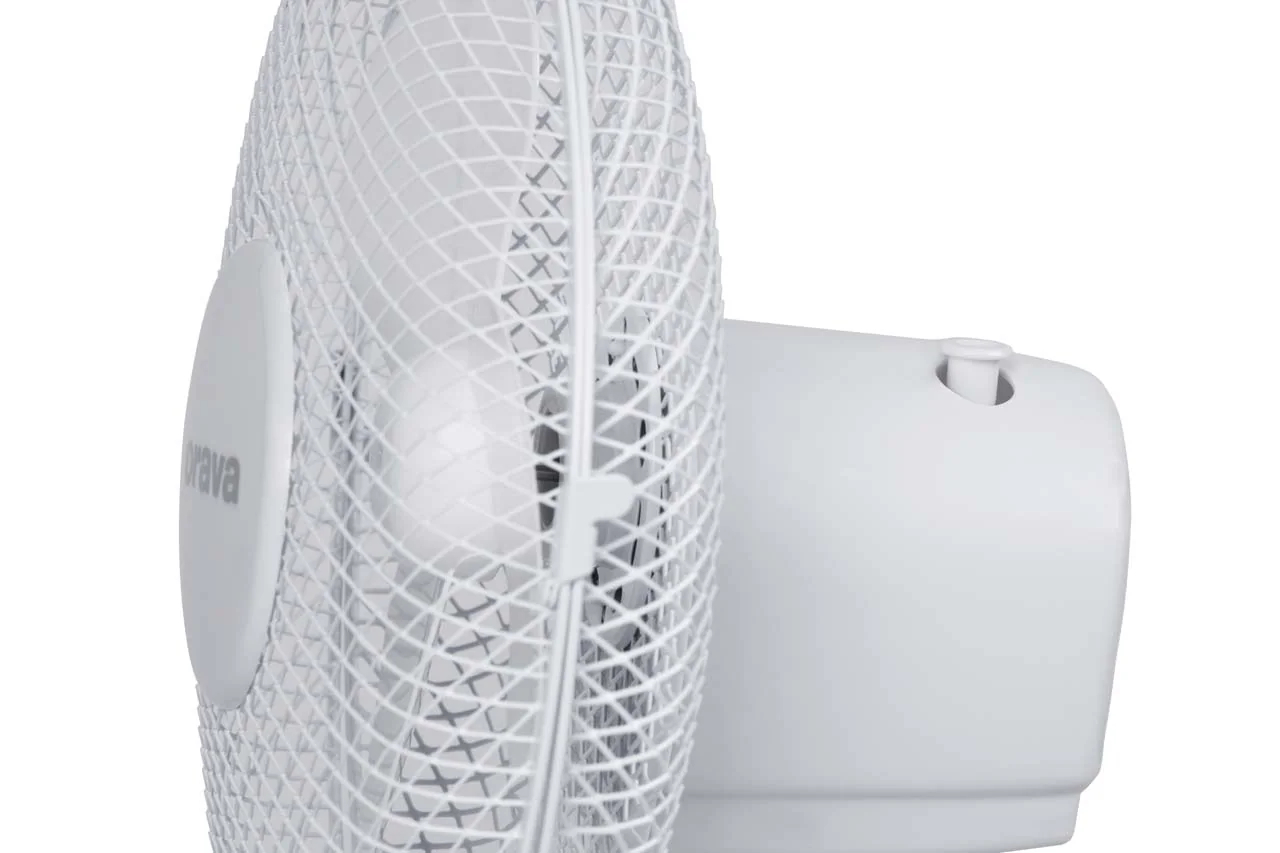 Stolový oscilujúci ventilátor