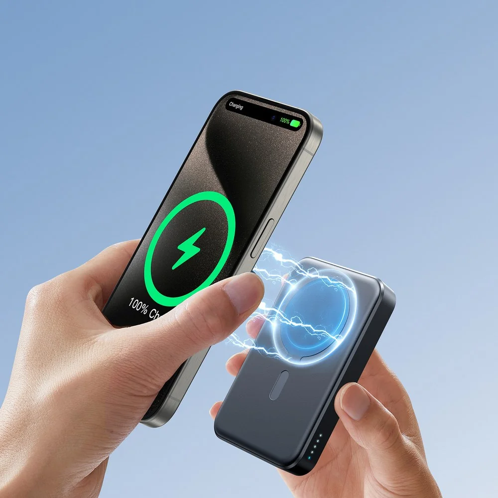Joyroom JR-W020 MagSafe Power Bank 10000mAh 20W PD QC + kábel USB-C, čierny
