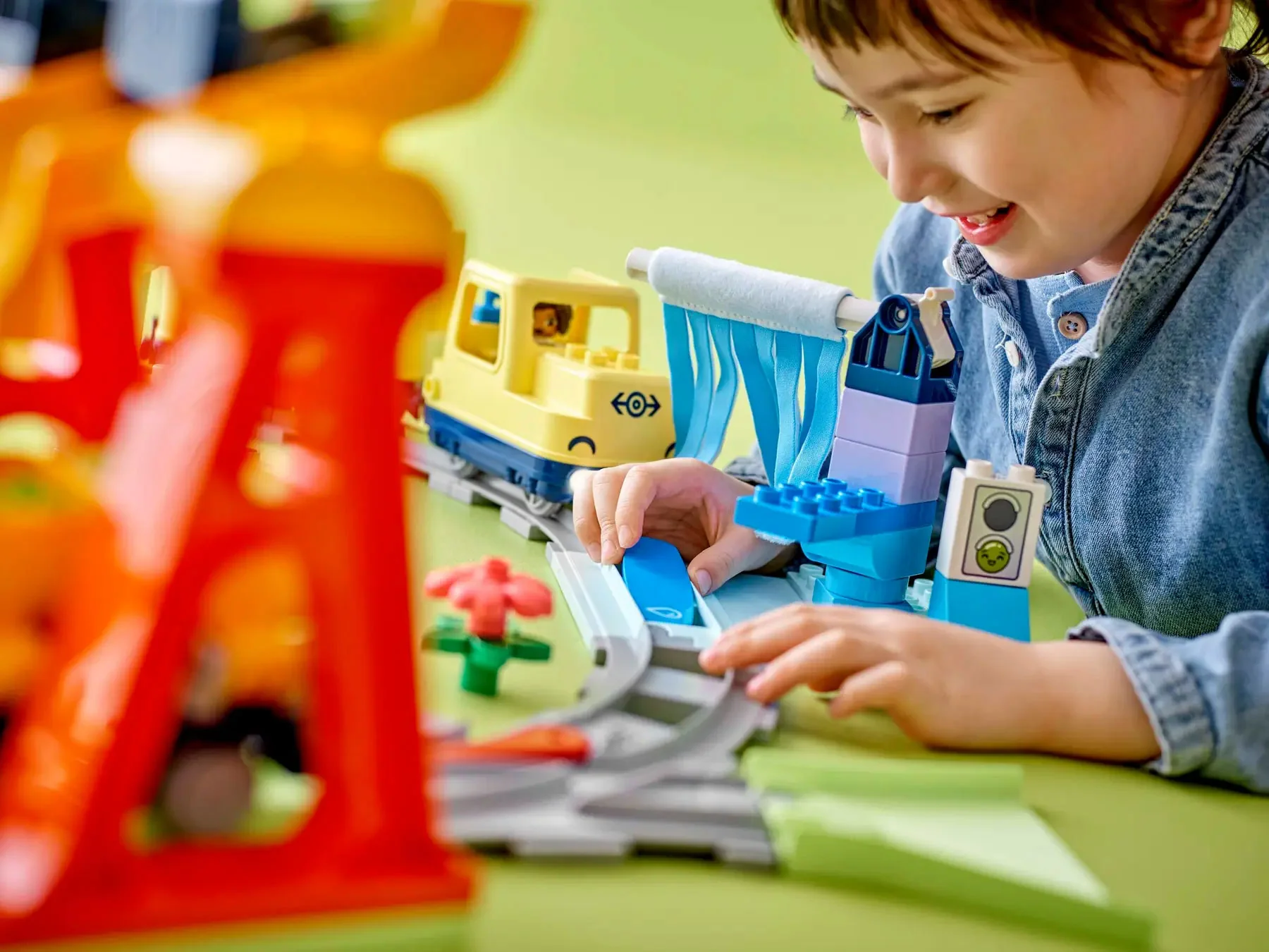 LEGO Veľký interaktívny komunitný vláčik 10428