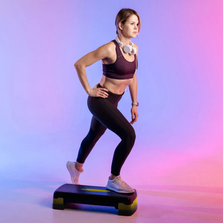 Fitness stepper na cvičenie s nastaviteľnou výškou do 20 cm, žltá