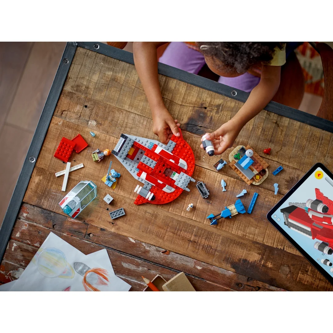 LEGO® Star Wars™ 75384 Crimson Firehawk™