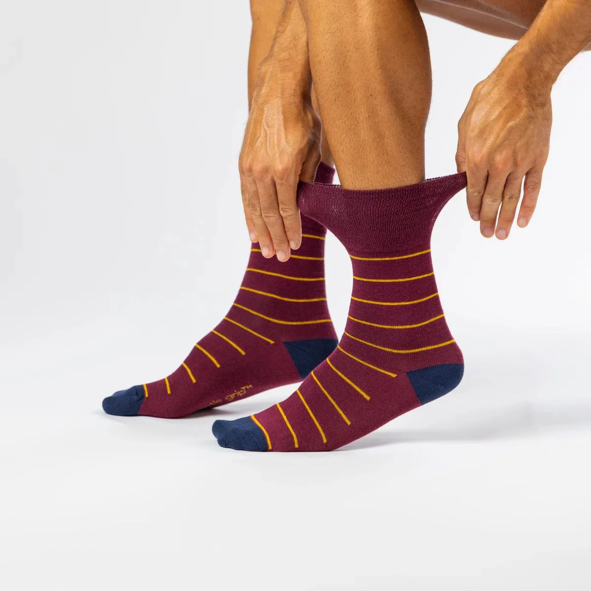 Pánske módne 3 páry ponožky Gentle Grip SIMPLICITY STRIPE voľný lem Veľkosť ponožiek 39-45