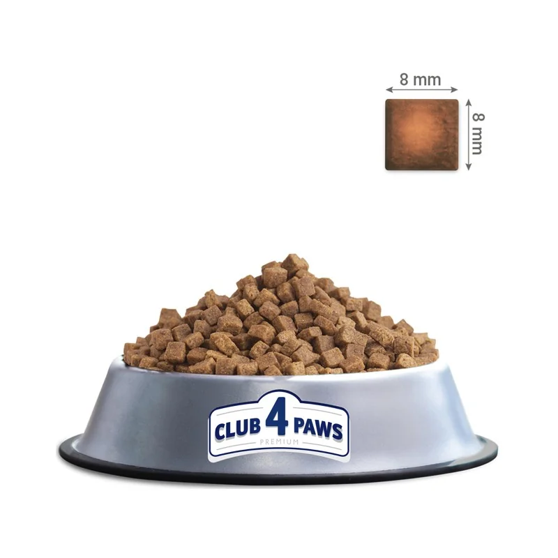 CLUB 4 PAWS Premium pre dospelých psov malých plemien s kačacim mäsom 14 kg (3036)