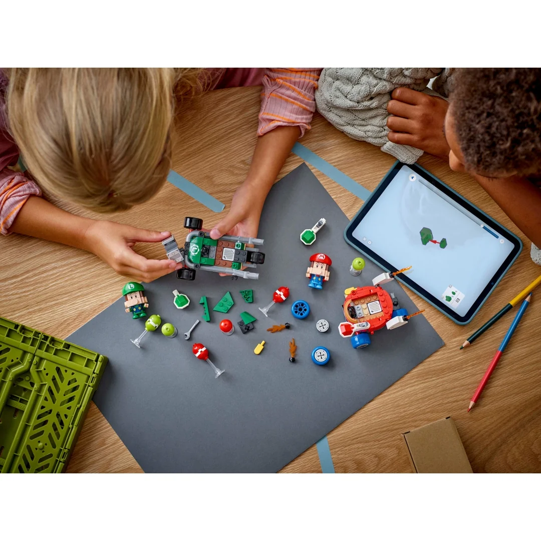 LEGO® Super Mario™ 72034 Mario Kart™ - Baby Mario vs. Baby Luigi
